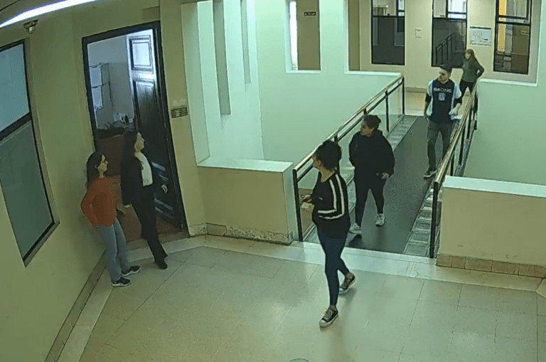 Legiscaba: Santoro pidió que Cristina vaya a una cárcel común y Maru Bielli lo fue a buscar a su despacho con algunos compañeros pero no lo encontró