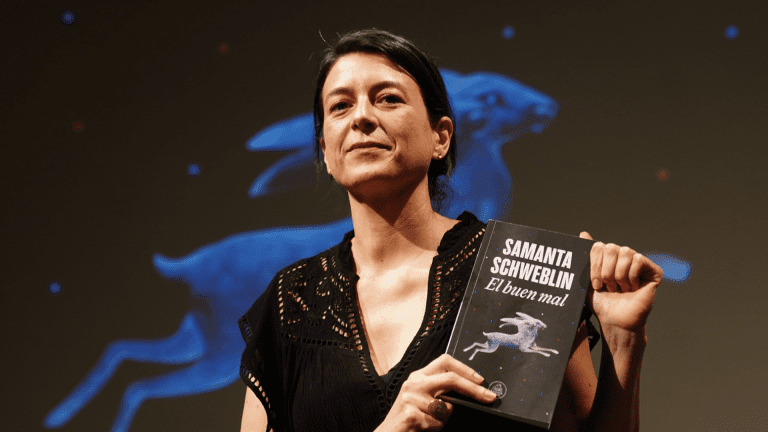 Los Ecos de la Infancia en «El buen mal»: Una Mirada Profunda a la Niñez Perturbada de Samanta Schweblin