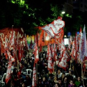 La izquierda dividida conmemoró el 1° de mayo