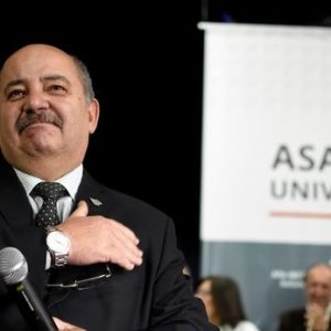 Tauber cerró la grieta en la UNLP, lo votaron desde la Franja hasta La Mella